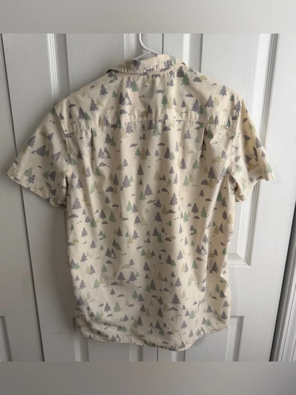 The North‎ Face Pursuit multicolor tree button up size medium